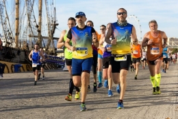 ilustrasi perlombaan marathon| source Unsplash.com