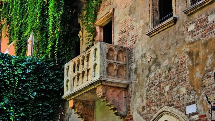 Balkon Juliet. (Foto:Tribunnews.com).
