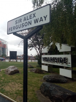 Sir Alex Ferguson Way (Sumber: Koleksi Pribadi)