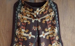 Ilustrasi celana pendek berbahan tenun ikat Maumere (Foto: bukalapak.com)