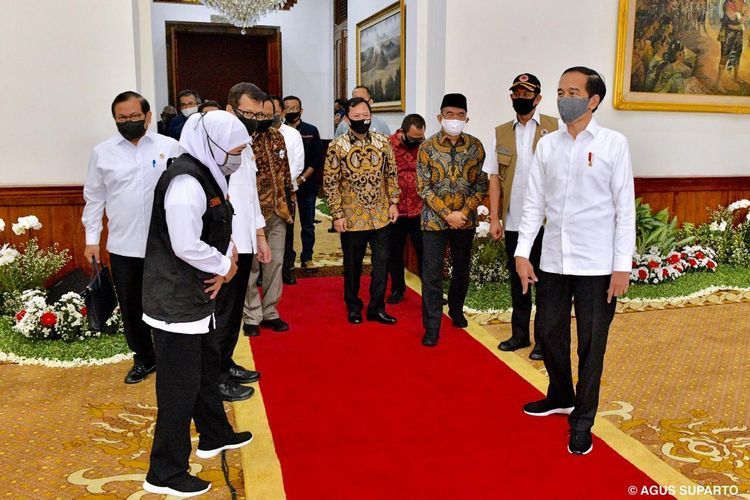 Foto ketika presiden Jokowi mengunjungi Jawa Timur. Sumber foto: Agus Suparto/Fotografer Kepresidenan via Kompas.com