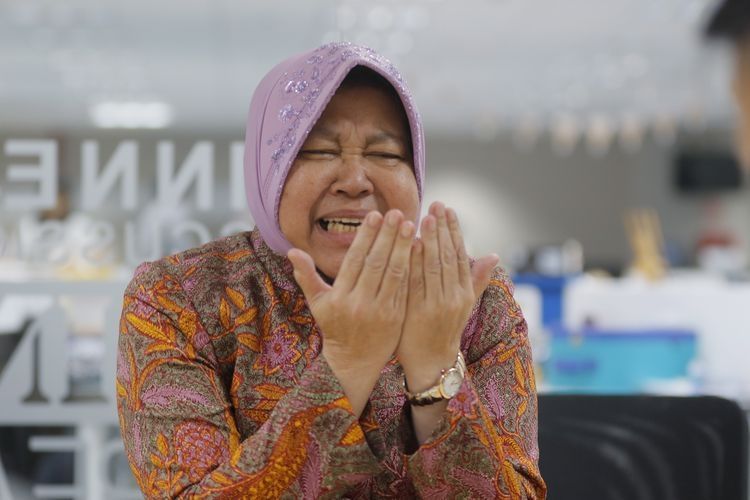 Wali Kota Surabaya Tri Rismaharini, saat berkunjung ke Menara Kompas, Palmerah, Jakarta, Rabu (31/7/2019).(KOMPAS.com/RODERICK ADRIAN MOZES)