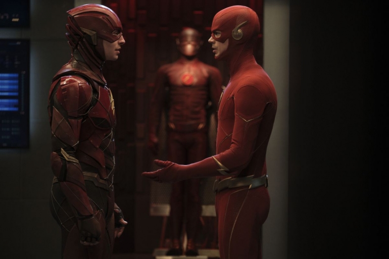 Flash CW bertemu dengan Flash DCEU dalam acara spesial 