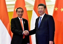 Gambar: https://www.matamatapolitik.com/jokowi-meningkatkan-hubungan-indonesia-china-sangat-penting-bagi-negara/ 