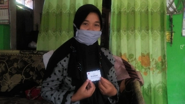 Pembagian kupon dan edukasi masker/dok.mahasiswa