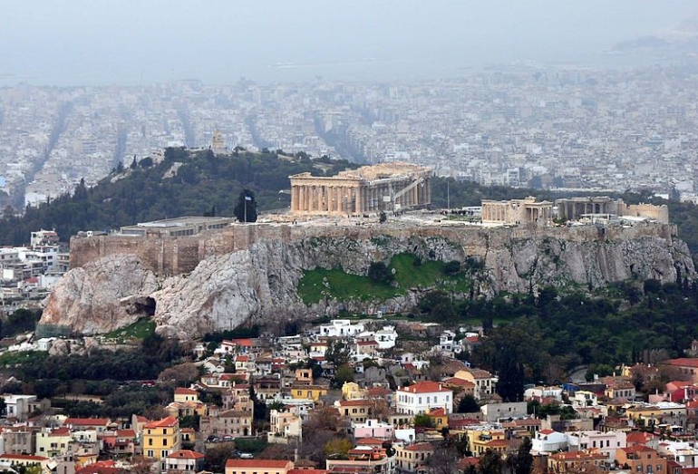 Pemandangan menuju ke Acropolis. (Foto Ist.).
