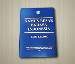 Kamus Besar Bahasa Indonesia (KBBI) Edisi V (Foto: badanbahasa.kemendikbud.go.id)