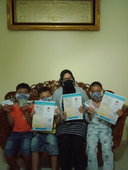 Sosialisasi Penggunan Masker kepada Anak-Anak di Kelurahan Melayu Kota Piring/dokpri