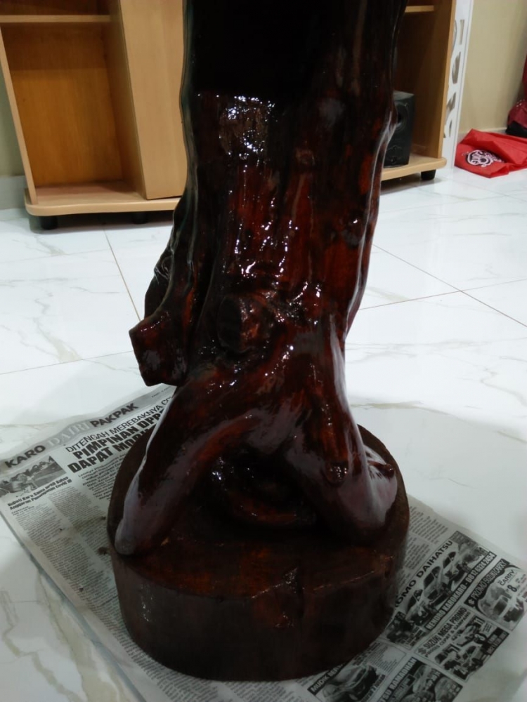 Kaki meja dari akar kayu Anuk-anuk/Foto: Dokumentasi Pribadi