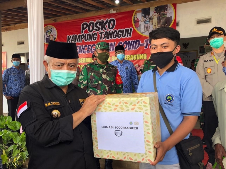 Penyerahan Masker di Desa Sumberagung Dusun Sumbermulyo | Dok.Pribadi
