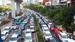 Ilustrasi Kemacetan, Sumber:https://oto.detik.com