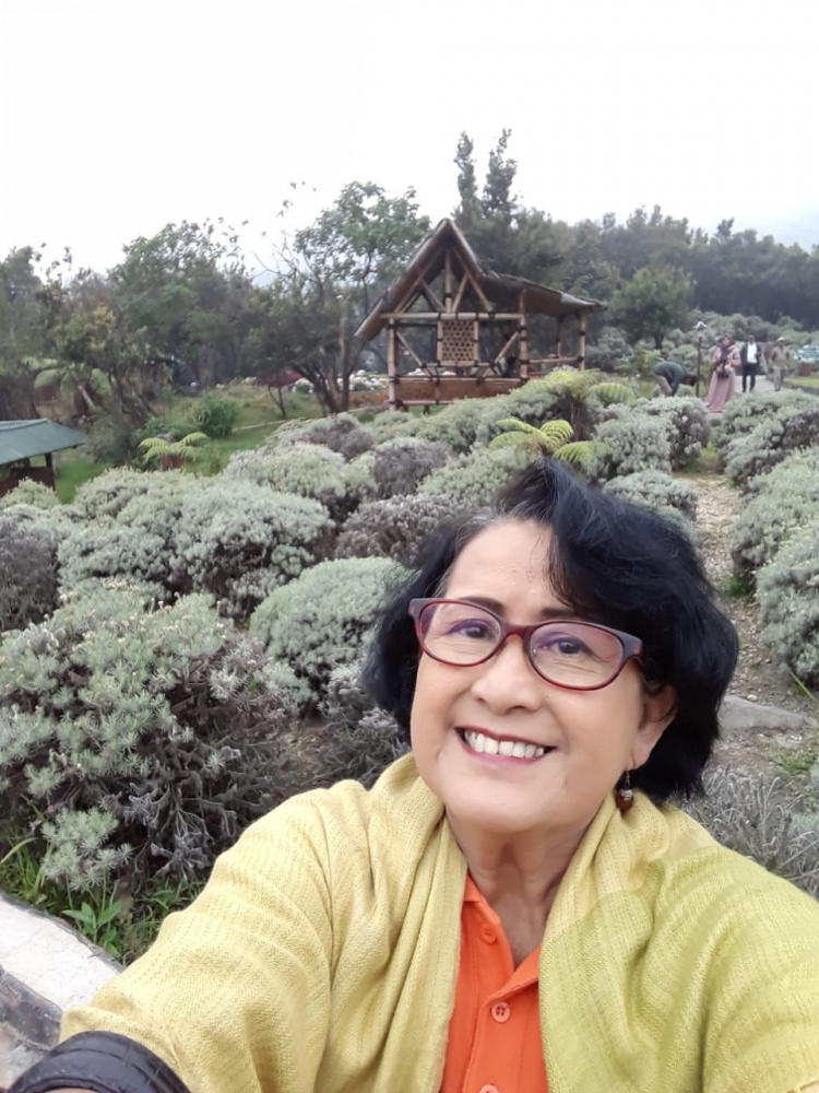 Bu Grace terus berkarier ( dok pri )