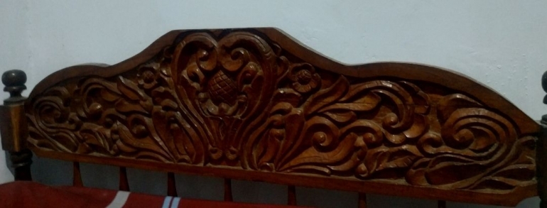 Ukiran yang dibuat ibu dan masih tersimpan di rumah saya. Dokpri