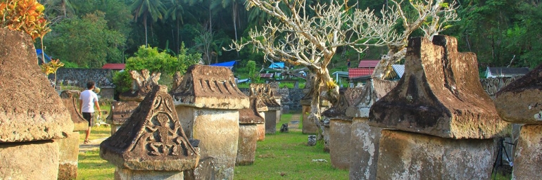 Taman Cagar Budaya Waruga Sawangan, Sumber: https://www.indonesiakaya.com/