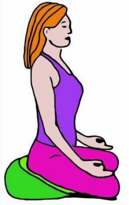 Duduk di atas bantal kecil agar punggung lurus tanpa memakan terlalu banyak tenaga. Sumber: meditationbeautiful.com