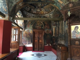 Ruang dalam rumah di biara Athos. (Ist).