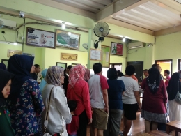 Antrian di Nasi Jamblang Ibu Nur, Cirebon (dokpri)
