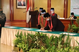 Kepala Badan Pembinaan Ideologi Pancasila (BPIP), Yudian Wahyudi meneken nota kesepamahaman dengan 23 Rektor Perguruan Tinggi Keagamaan Islam Negeri (PTKIN) di Indonesia.