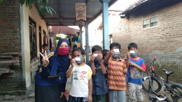 Dokumentasi edukasi anak-anak untuk menggunakan masker dan cuci tangan. Dokpri
