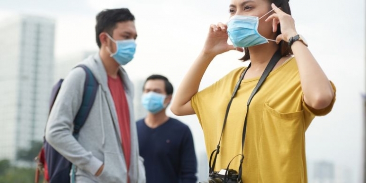 Era pandemi seperti saat ini tidak boleh dijadikan alasan untuk mengurangi bahkan menghilangkan aktivitas CSR. | Sumber: Shutterstock 