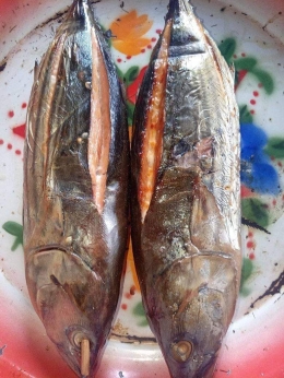 Ikan fufu utuh (Dokumentasi pribadi)