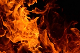 Ilustrasi api (Sumber: www.pixabay.com/patticake1601)