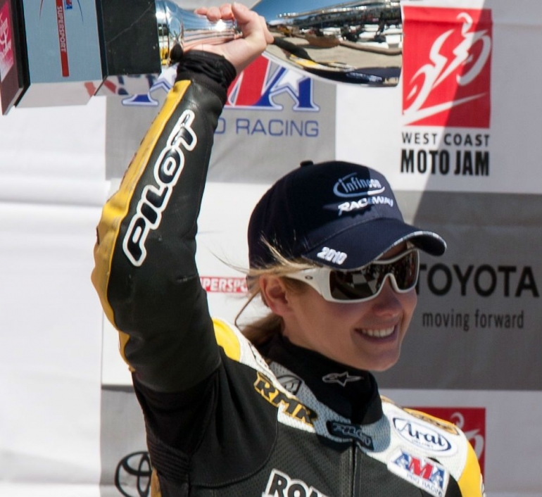 Kemenangan pertama Myers di Infineon Raceway pada 2010 | Visordown.com