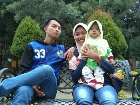 Foto Keluarga Wibi dan Nurul (dokpri)