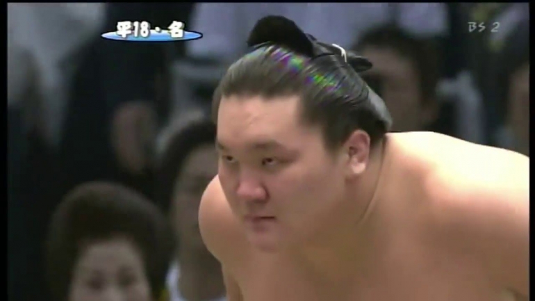 Gaya rambut Hakuho Yokuzuna terbesar sepanjang sejarah sumo Jepang. Photo: Youtube/sumosumosumo