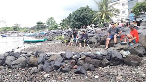 lokasi pantai kinamang malalayang 2 (sumber: rignoldadjamaluddin)