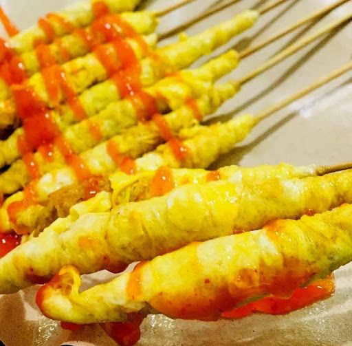 Gambar 2. Sate Telur Gulung. Sumber: http://bosmeal.com/