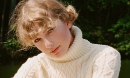 Taylor Swift merilis album barunya bertajuk Folklore (Supplied/Beth Garrabant via themusicnetwork.com)