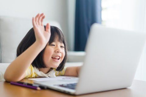 Anak belajar online di rumah (Foto:Shutterstock/Kumparan.com)