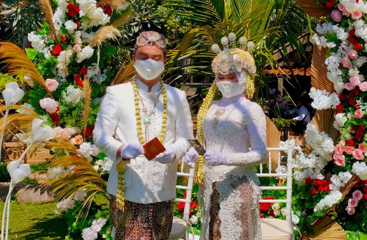 Simulasi Acara Pernikahan yang dilakukan oleh model dari Perhimpunan Penyenggara Pernikahan Cimahi (sumber: J.Haryadi)