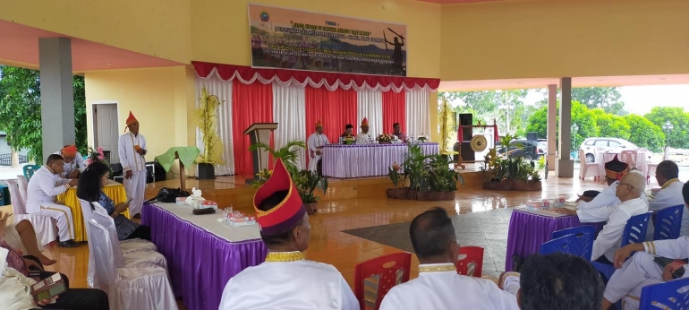 Pertemuan dengan Pantua Adat Banua, Dewat Adat Kep. Talaud. Sumber: Dok Pribadi/Balar Sulut