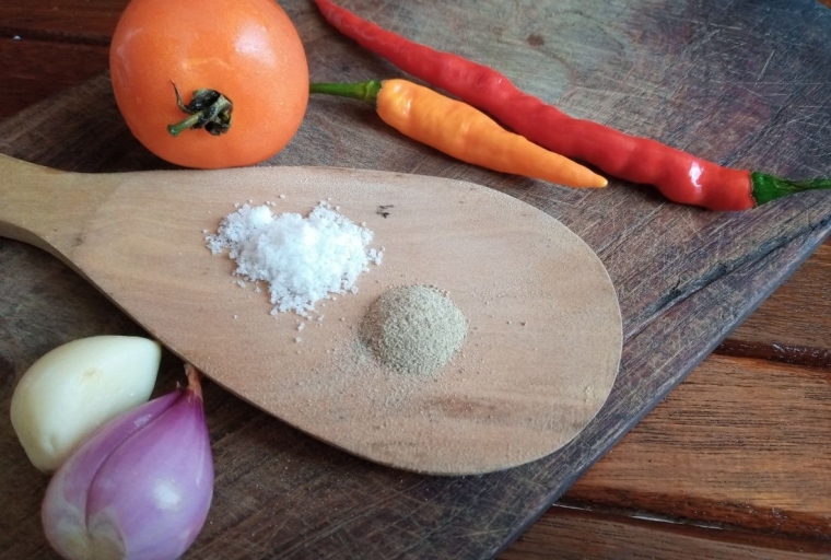 Bumbu nasi goreng (Dokumentasi Pribadi)