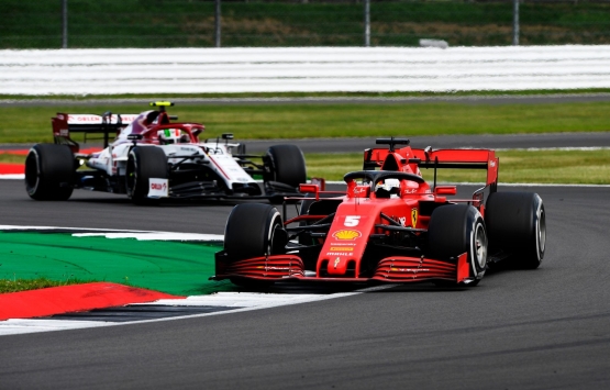 Sebastian Vettel  vs. Antonio Giovinazzi. (sumber: formula1.com)