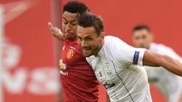 Jesse Lingard beraksi mencetak gol penyeimbang United menjadi 1-1 atas Linz ASK (Foto Skysports.com)  