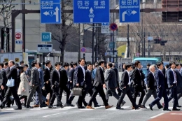 Karyawan di Jepang Berangkat Bekerja/www.straitstimes.com