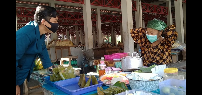 Pemberian edukasi kepada masyarakat mengenai pemahaman penanggulangan Covid 19. Dok. pribadi.