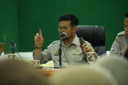 Deskripsi : Menteri Pertanian (Mentan) Syahrul Yasin Limpo menyatakan ketahanan pangan merupakan kunci hadapi tantangan pandemi Covid-19 I Sumber Foto : Kementerian Pertanian