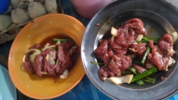 Daging untuk 'Korean BBQ' Low Budget, dalam proses marinasi (Dok. Pribadi, 2020)