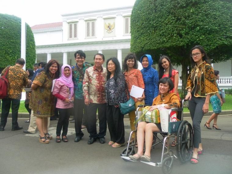 Berfoto didepan Istana presiden(dok Pribadi)