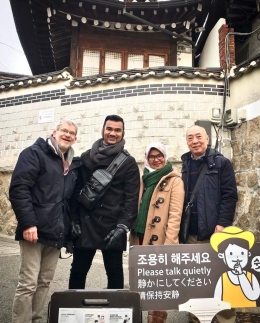 Rizal Maulana bersama senior Entrepreneur di Korea. Dokpri