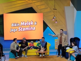 Kiri ke kanan : Billy Syahputra, Rizky Febian, Bang Rendi (boneka), Jojo (Boneka), Tenggo, Raffi Ahmad, Nagita Slavina  di salah satu acara TV swasta/tangkapan layar pribadi
