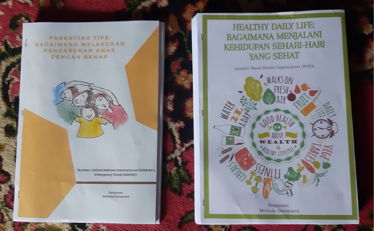 Booklet “Healthy Daily Life” dengan sumber WHO dan booklet “Parenting Tips” dengan sumber UNICEF. (Sumber: Galeri Penulis).