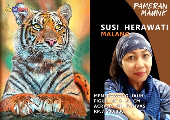 Pelukis Susi Herawati dan lukisan harimau karyanya (sumber: https://gbsri.com)