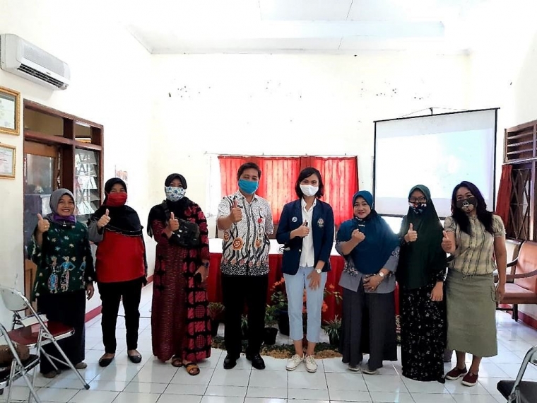 Foto Bersama Peserta, Pemilik UMKM