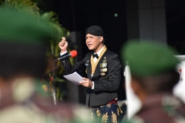 Gubernur Jawa Tengah pada Upacara Peringatan Hari Jadi Prov. Jateng