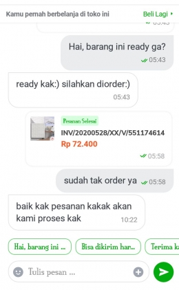 Interaksi penulis dengan penjual di e-commerce. Sumber: hasil screenshot pribadi